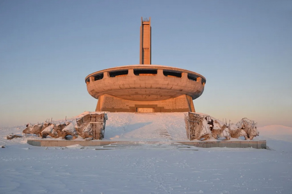 budzludja monument
