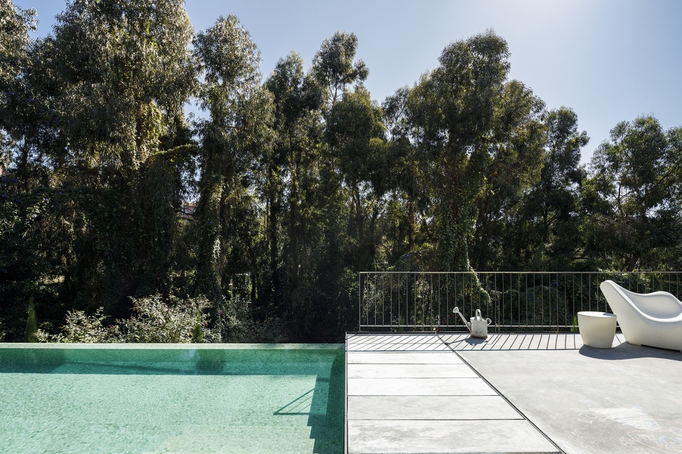 golgota by floret architecture