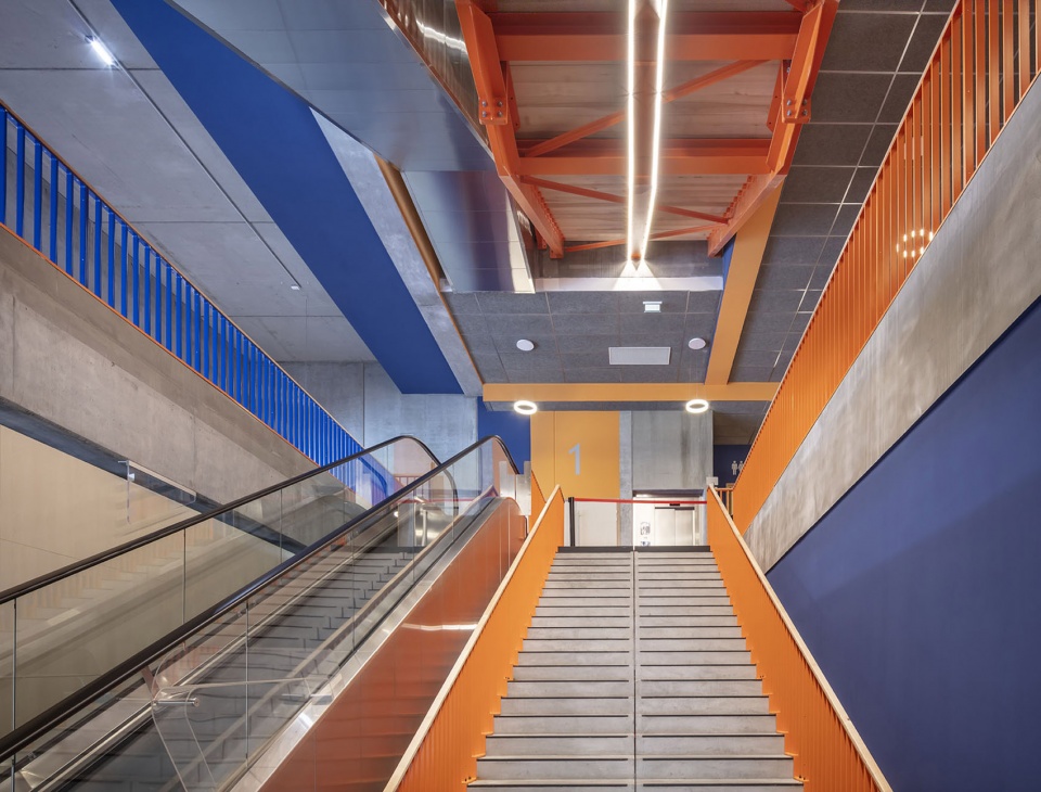 multiplex etoile cinemas by olivier palatre architectes