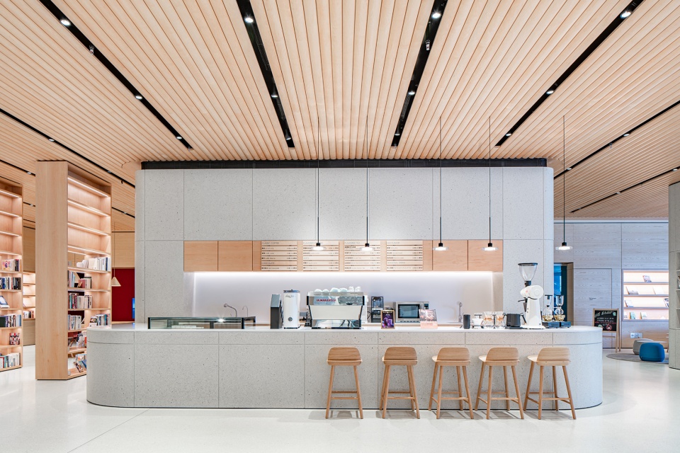 nio tianjin flagship store by raams architecture studio