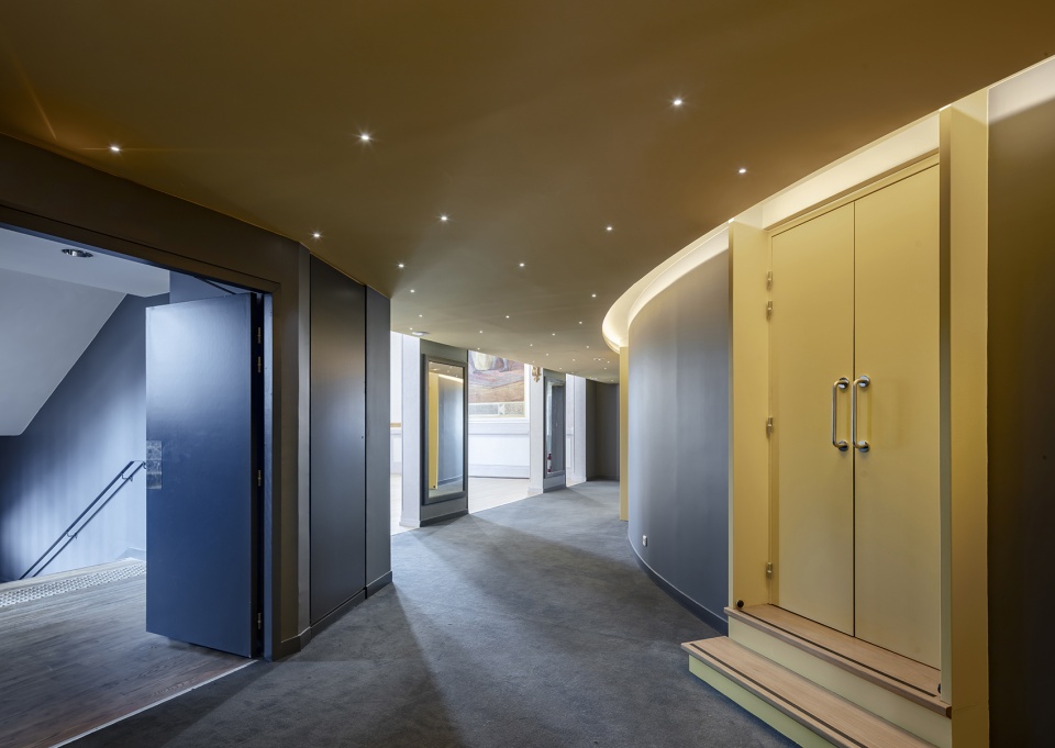 renovation of theater legendre by opus 5 architects