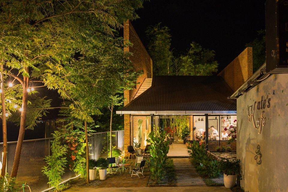kates kafe by ton architects