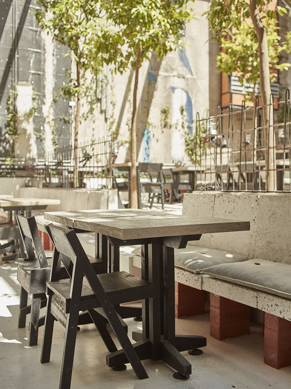 mo de movimiento restaurant by lucas munoz