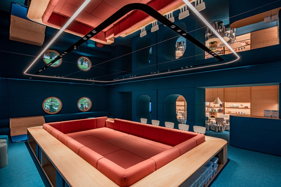 nio tianjin flagship store by raams architecture studio