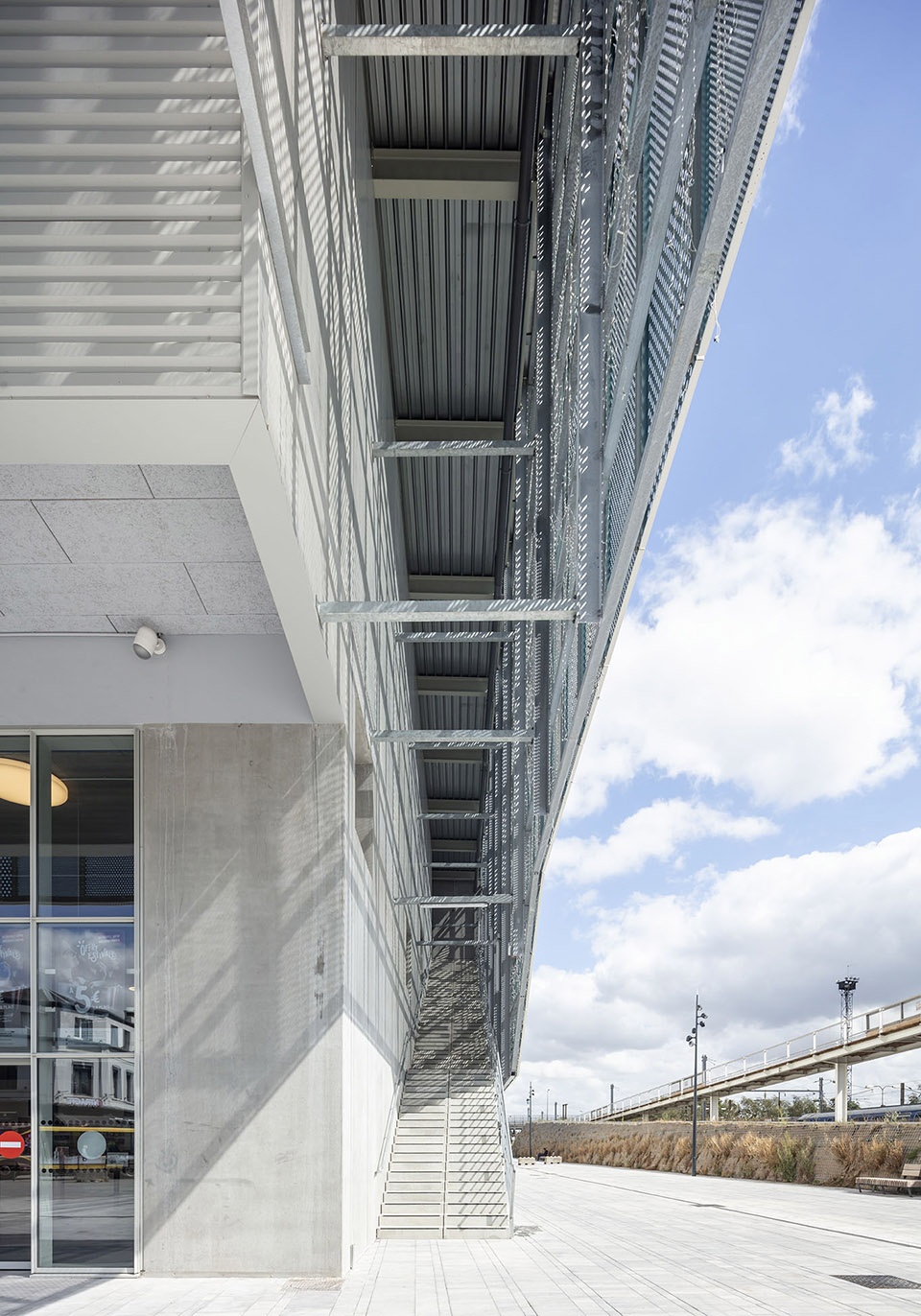 multiplex etoile cinemas by olivier palatre architectes