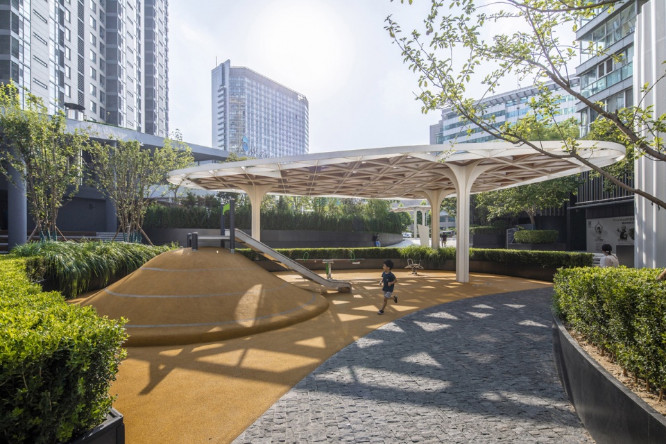Beijing Galleria Instreet Renovation Kokaistudios