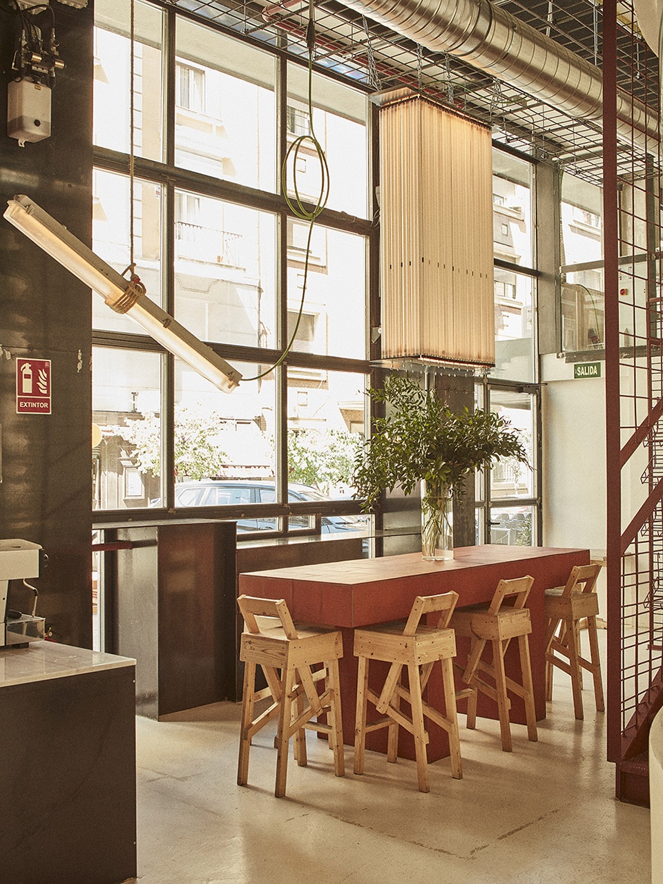 mo de movimiento restaurant by lucas munoz