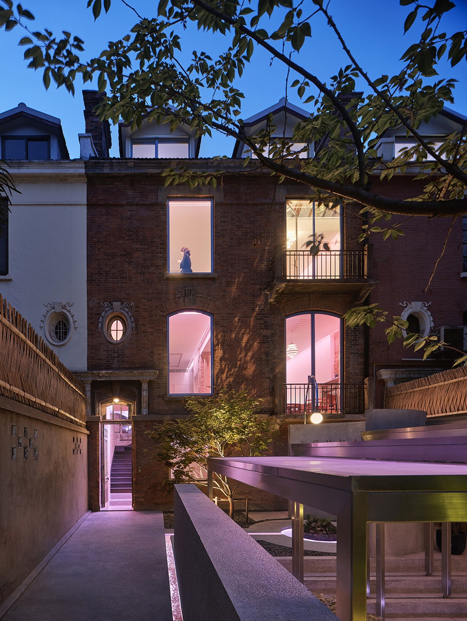 renovation of villa karma china by during the dinner studio