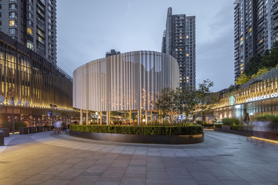 Beijing Galleria Instreet Renovation Kokaistudios