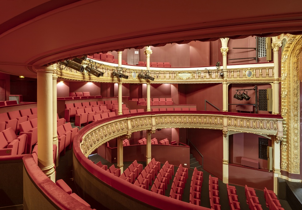 renovation of theater legendre by opus 5 architects