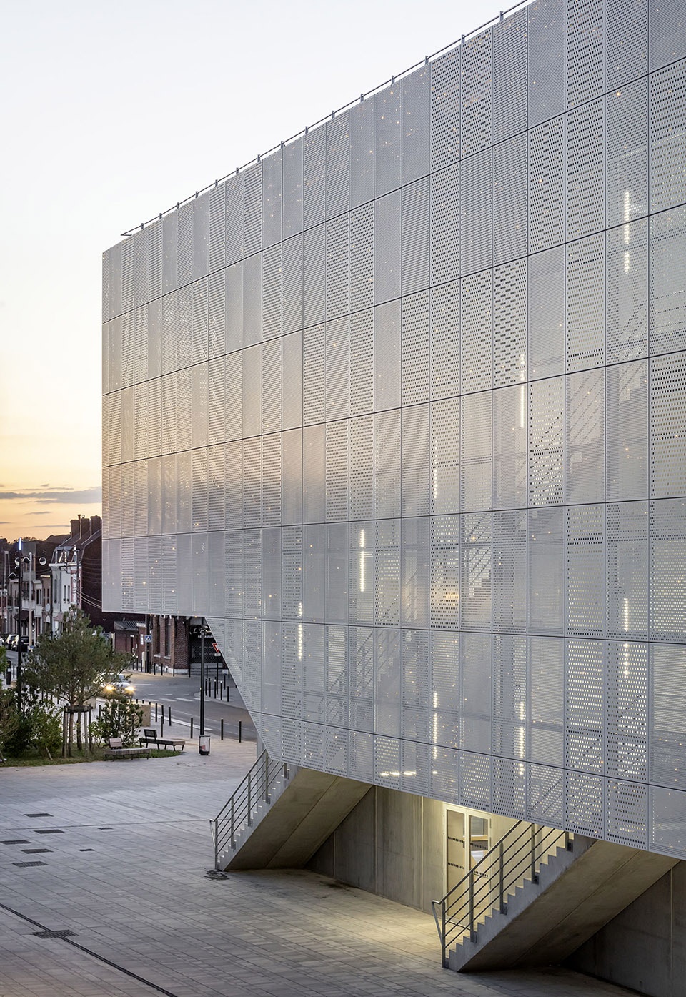 multiplex etoile cinemas by olivier palatre architectes