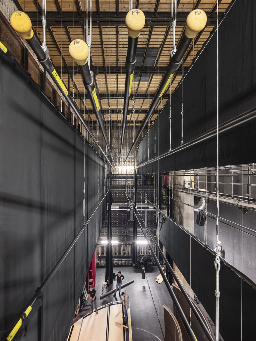renovation of theater legendre by opus 5 architects 1