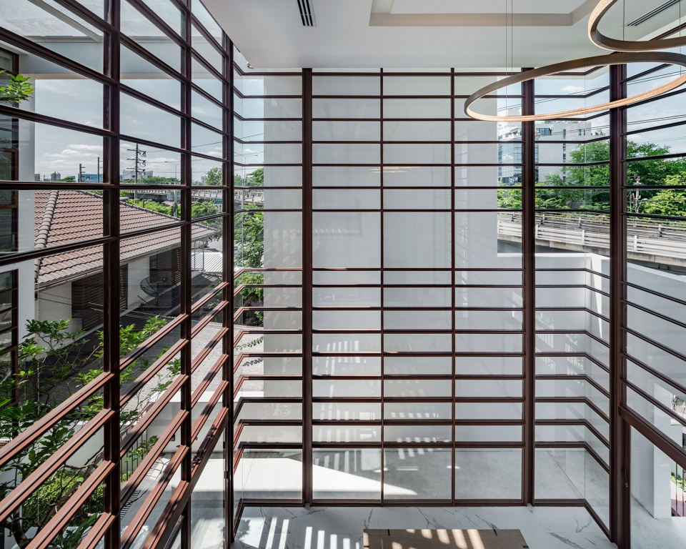 floated tree house by anonym studio