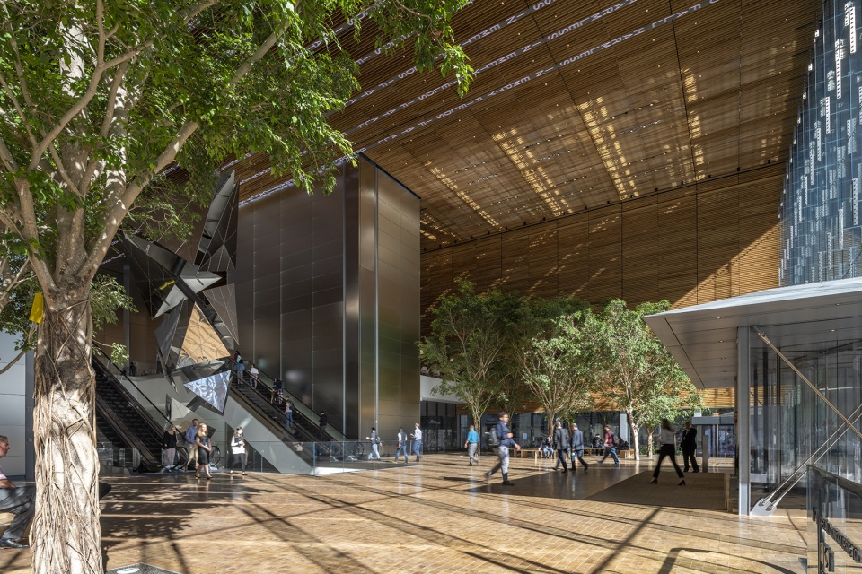 comcast technology center and four seasons hotel by foster partners