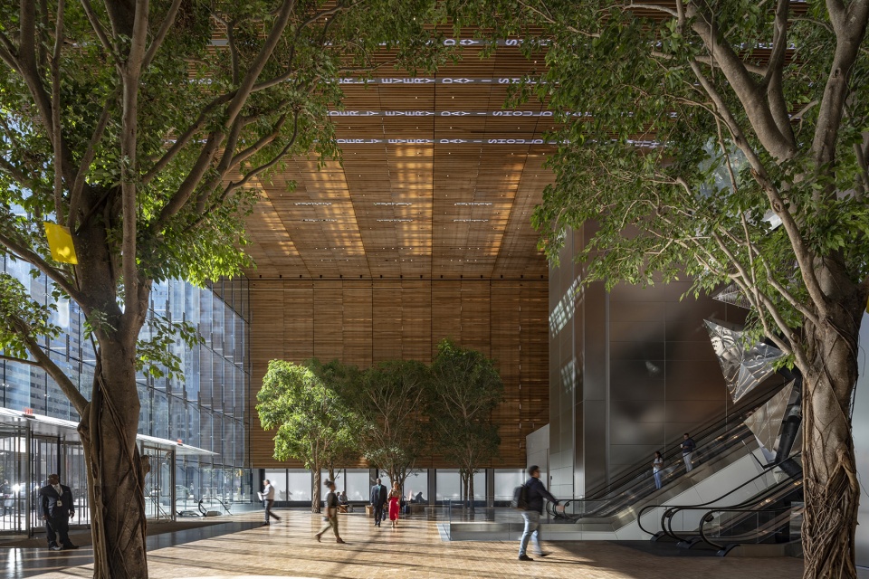 comcast technology center and four seasons hotel by foster partners