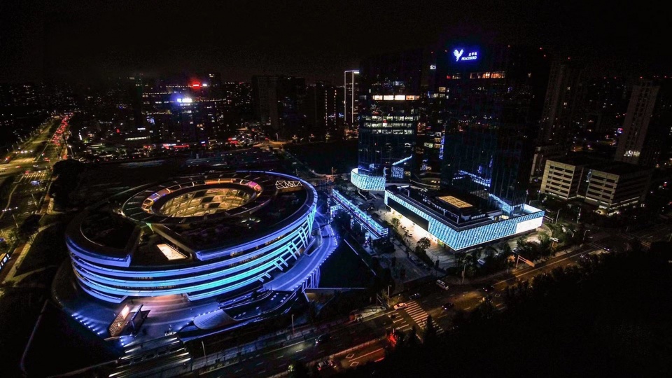 peacebird fashion centre china by daniel statham architects