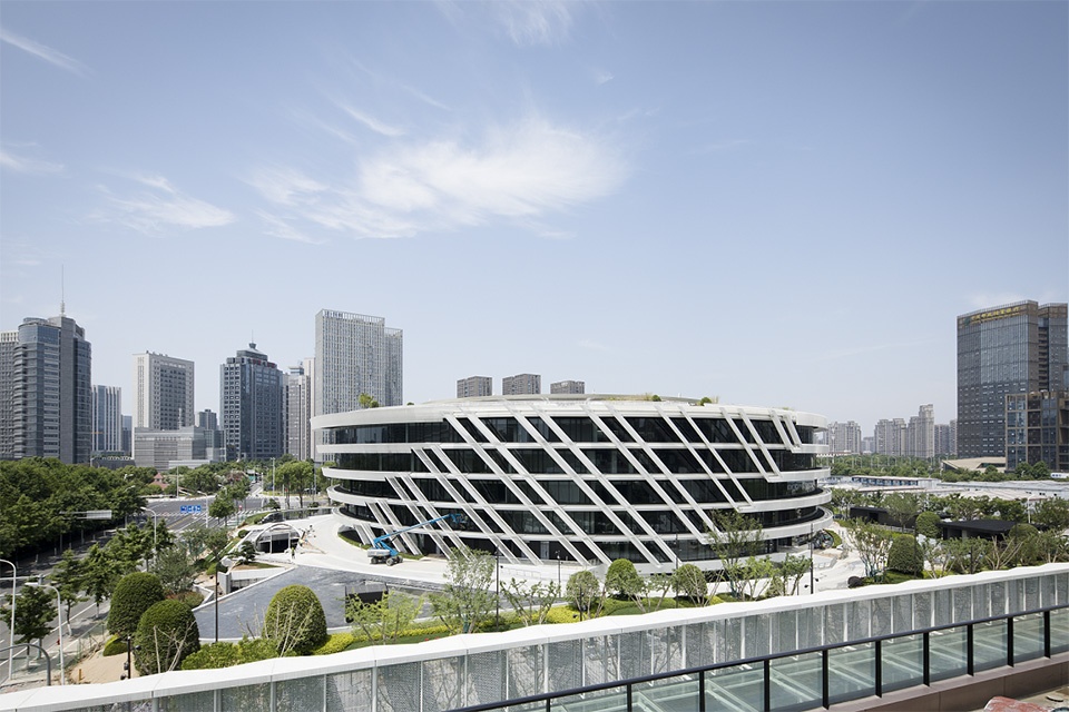 peacebird fashion centre china by daniel statham architects