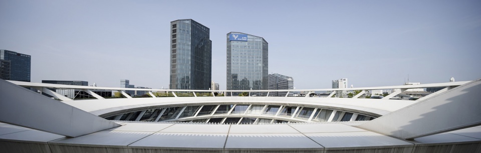 peacebird fashion centre china by daniel statham architects