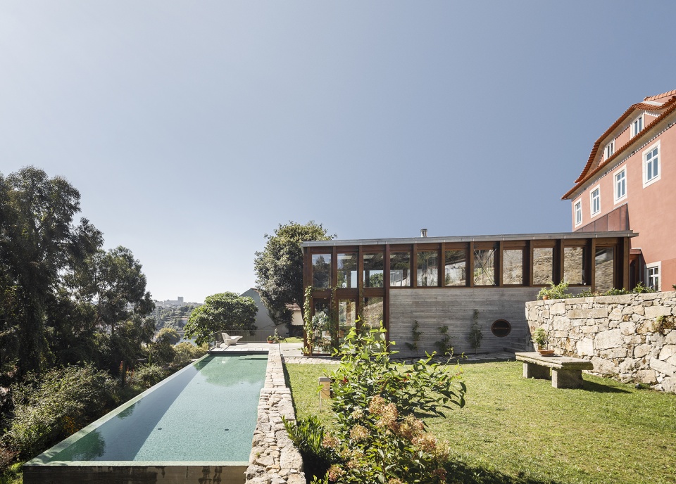 golgota by floret architecture