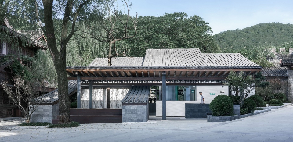 Songcheng Ancient Street toilet lsd