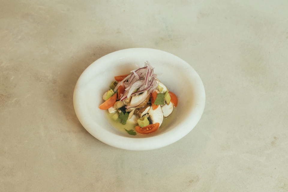 mo de movimiento restaurant by lucas munoz