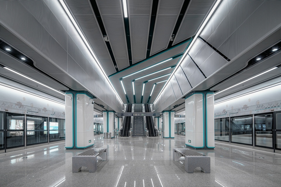 CHENGDU METRO LINE 18 JA