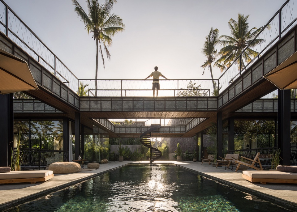 bond house bali by alexis dornier