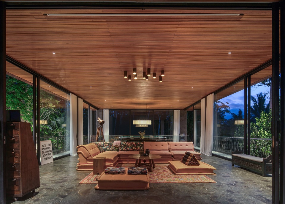 bond house bali by alexis dornier