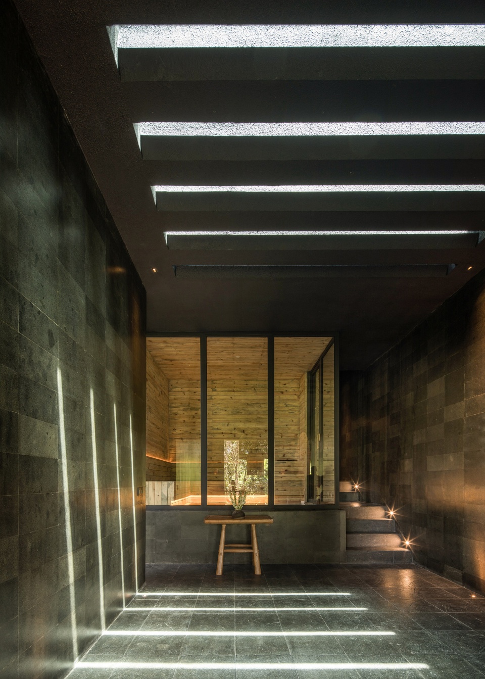 bond house bali by alexis dornier