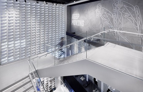 安踏旗舰店，上海 / Gensler