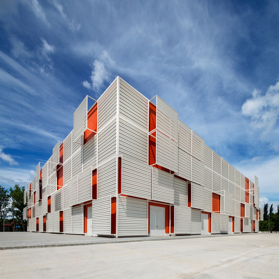 hatvan multifunctional sport and event hall by napur architect