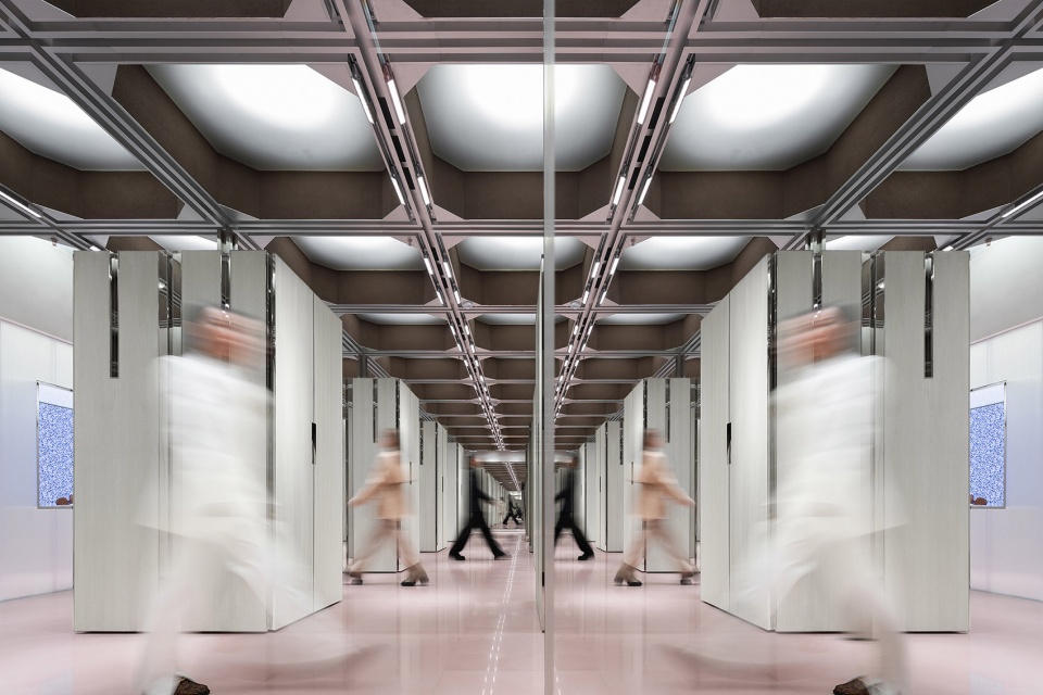 j1m5 boutique china by various associates