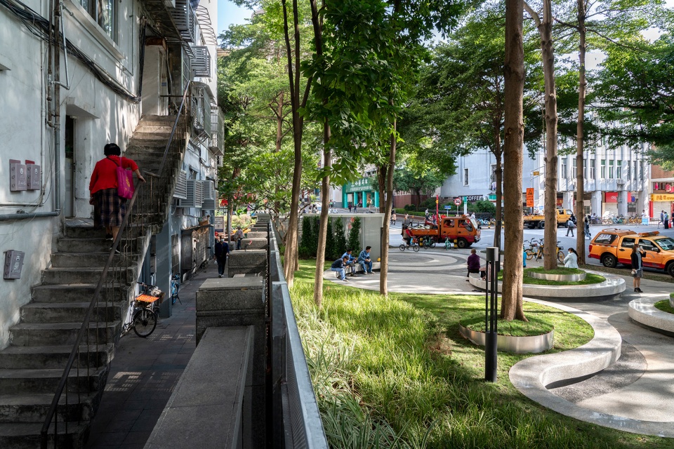 Dongshan South Square community Park renovation China by WAY Architects