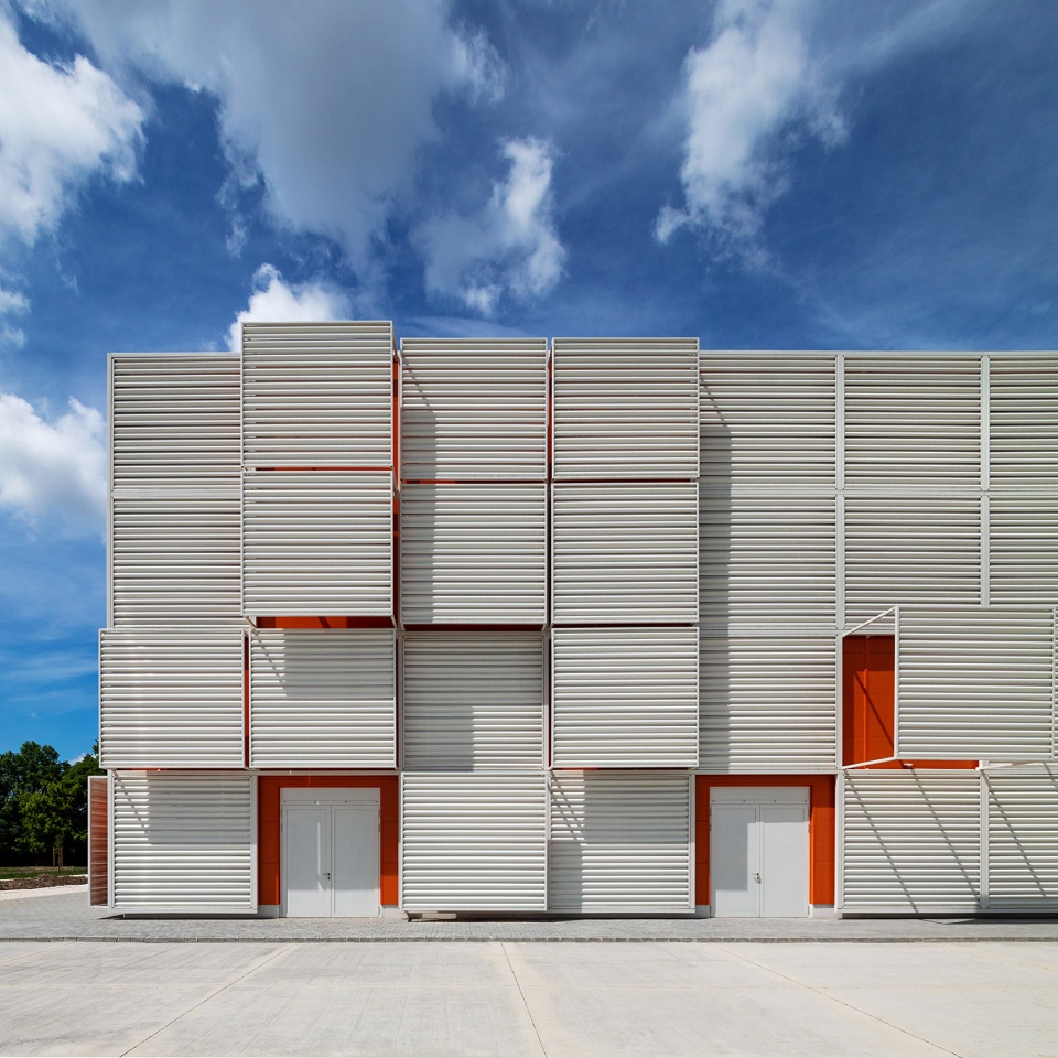hatvan multifunctional sport and event hall by napur architect