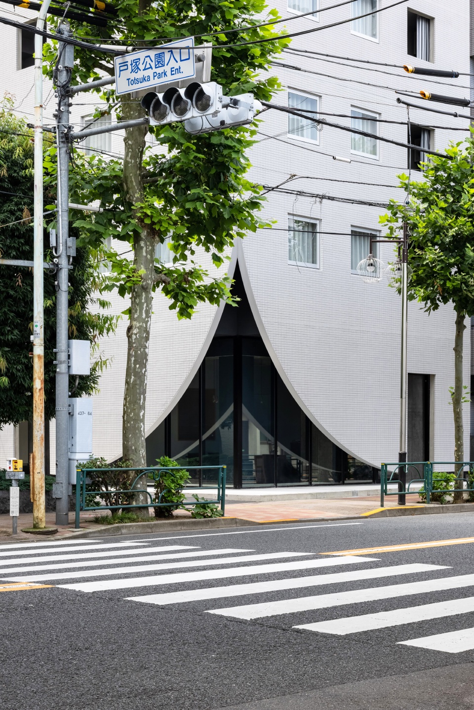 lighthouse tokyo by ysla architects