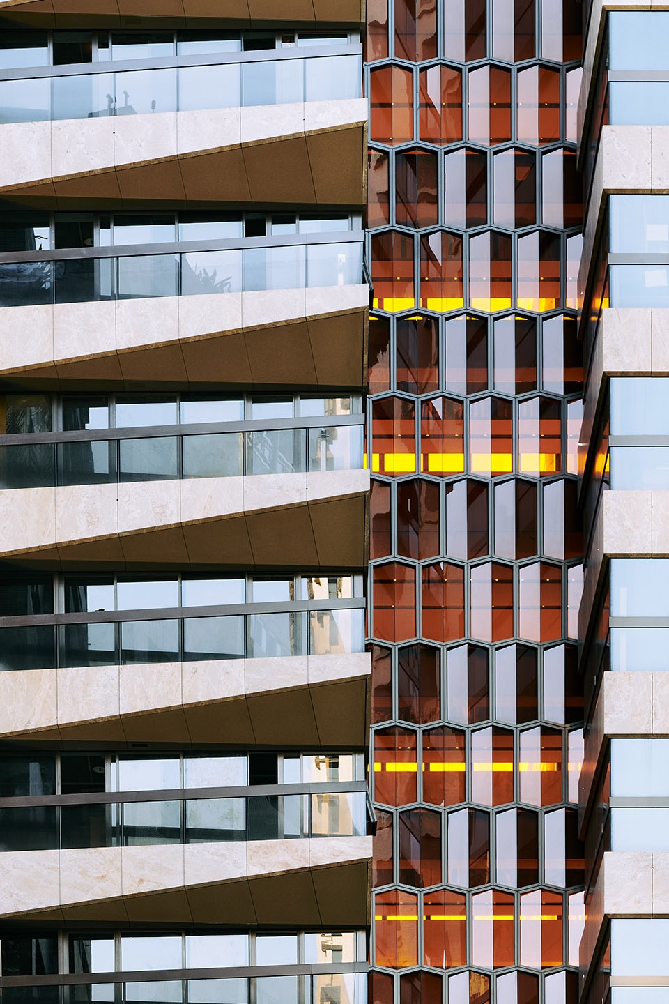 La Bella Vita high rise residential tower by Antonio Citterio Patricia Viel 1