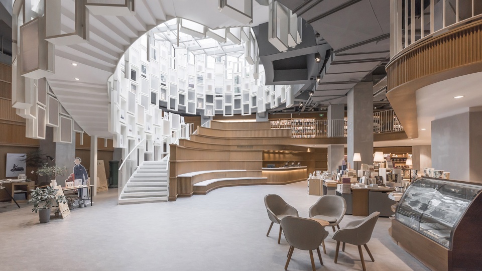 Alt Life Bookstore in Ningbo by Kokaistudios