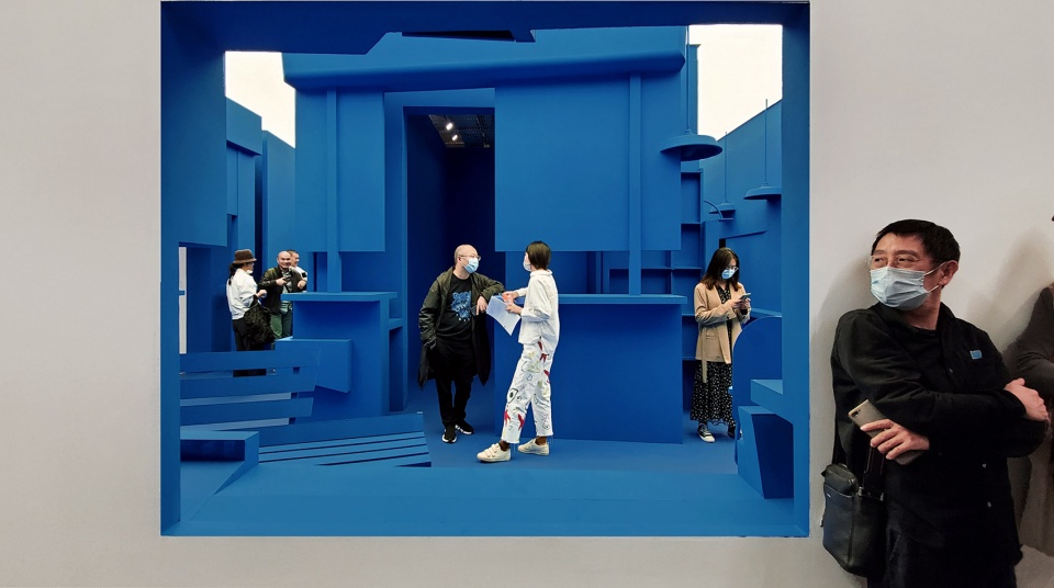 The blue base of the nine story tower by Zigeng Wang