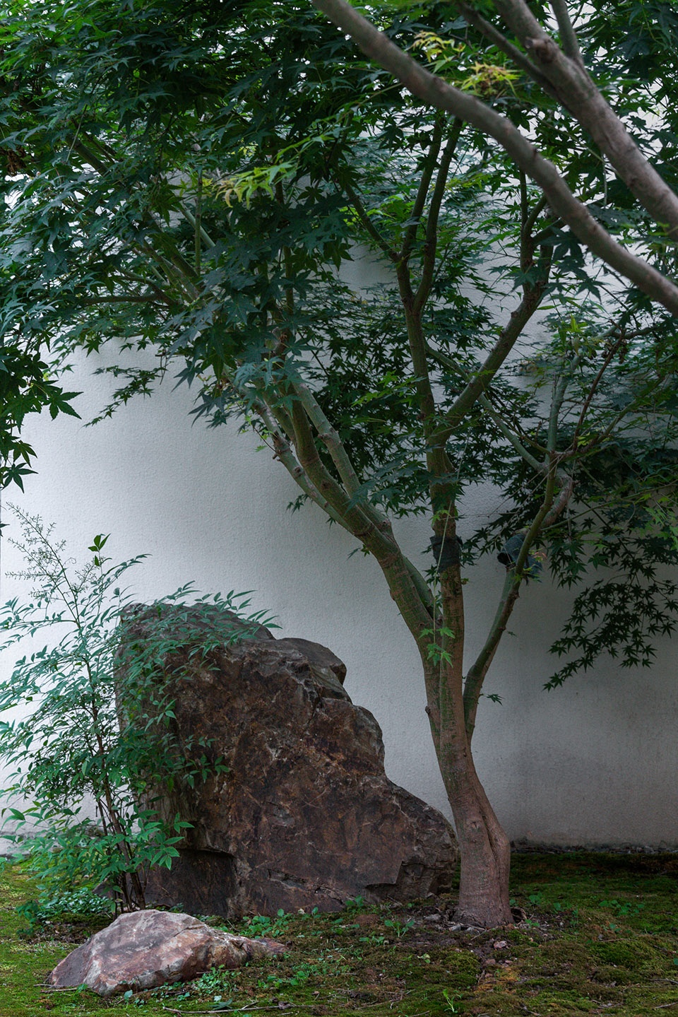 dongyuan neighborhood committee renovation china by atelier vision
