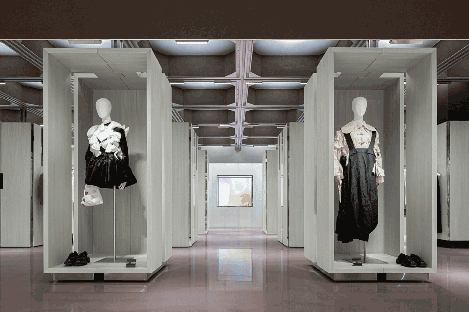 j1m5 boutique china by various associates