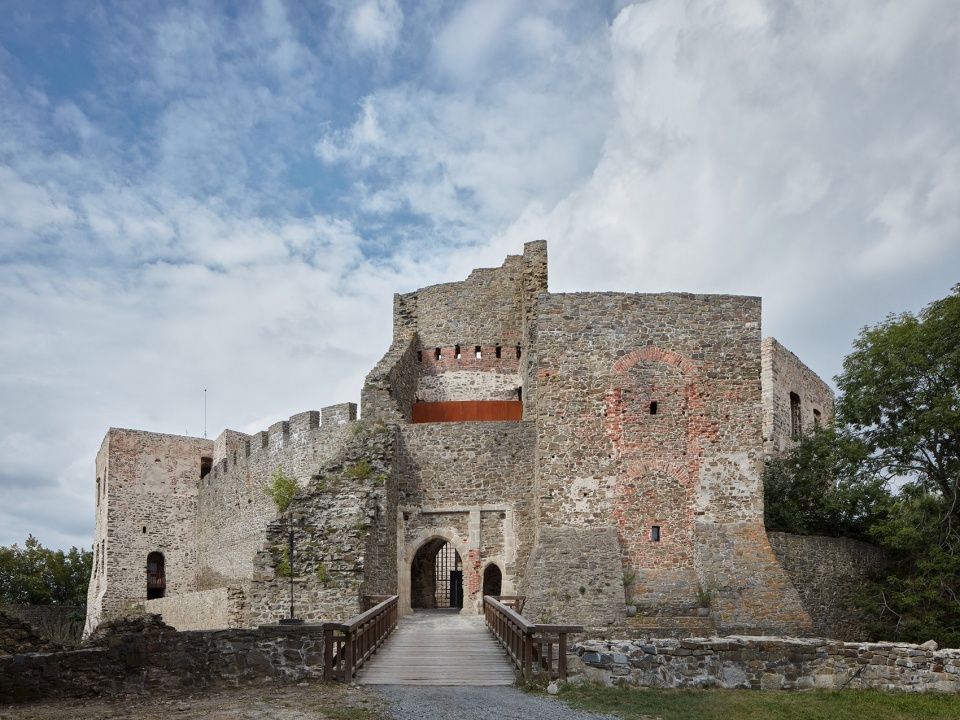 Helfstyn Castle Palace Reconstruction by atelier r