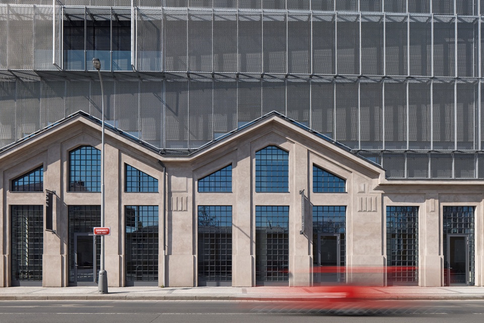 five by qarta archit
