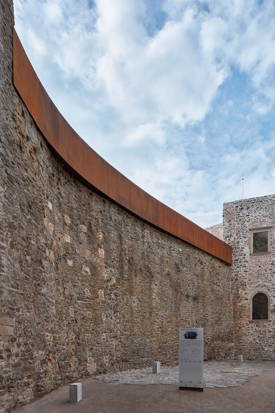 Helfstyn Castle Palace Reconstruction by atelier r