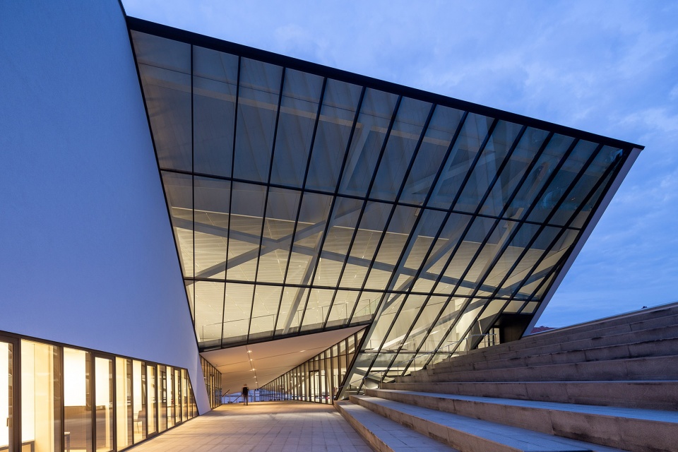 mo modern art museum by studio libeskind