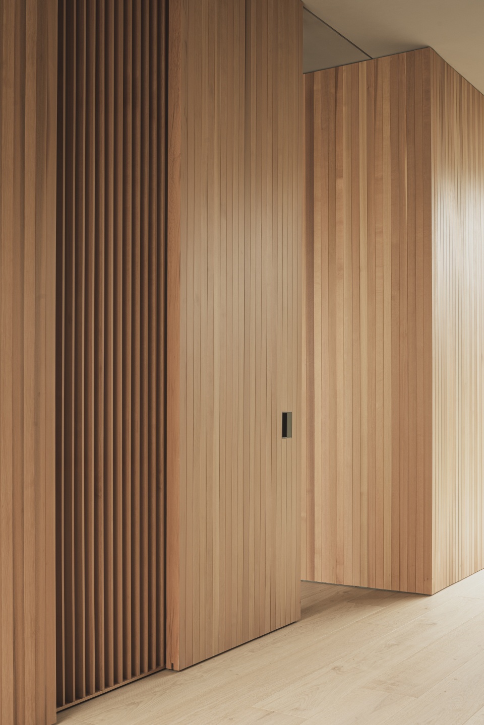 t house by francesc rife studio
