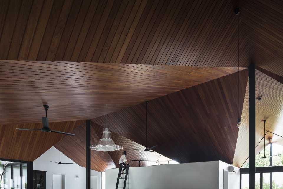 cloister house by formwerkz architects