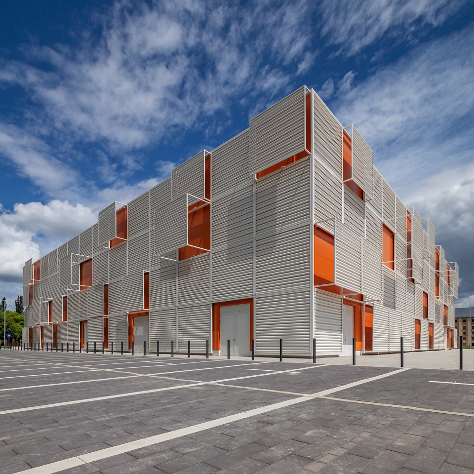 hatvan multifunctional sport and event hall by napur architect