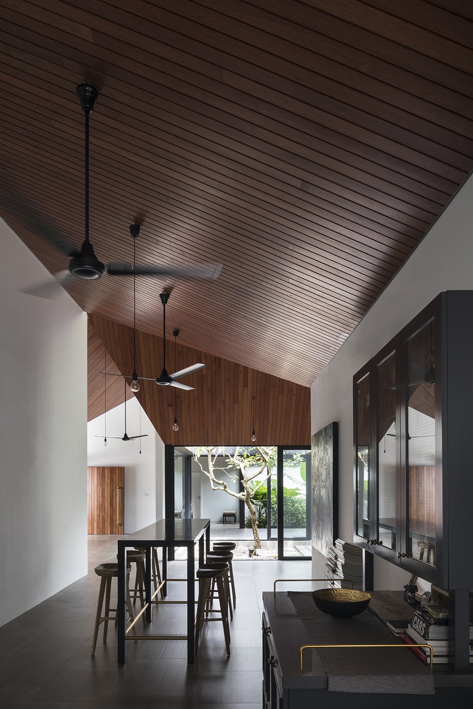 cloister house by formwerkz architects