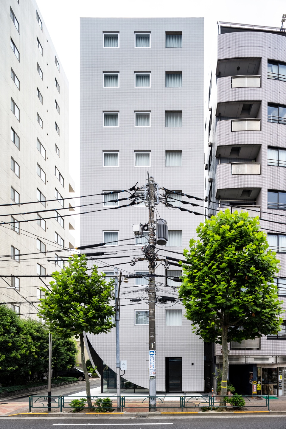 lighthouse tokyo by ysla architects