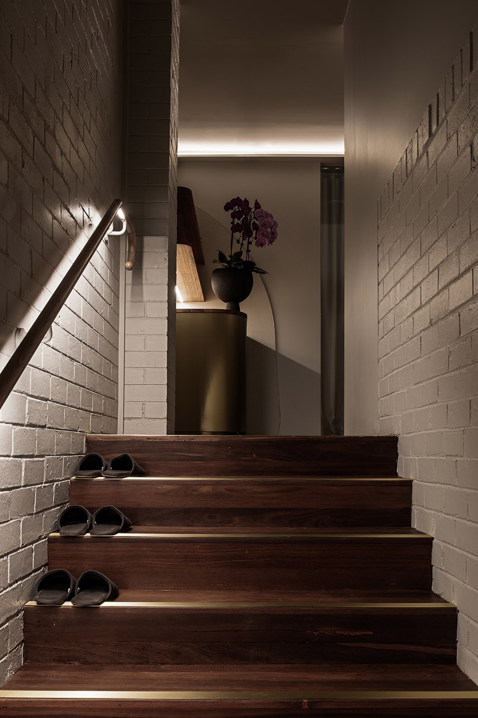 Mirosuna by Melanie Beynon AD